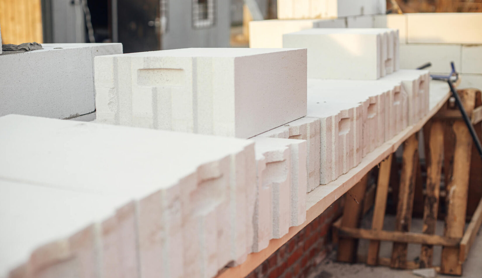 5 cm styroduru – ile to styropianu? Porównanie