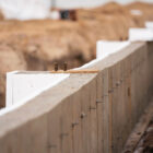 Odkopanie i izolacja fundamentów – cena w 2025 roku