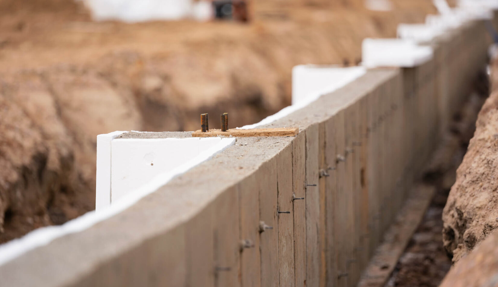 Odkopanie i izolacja fundamentów – cena w 2025 roku