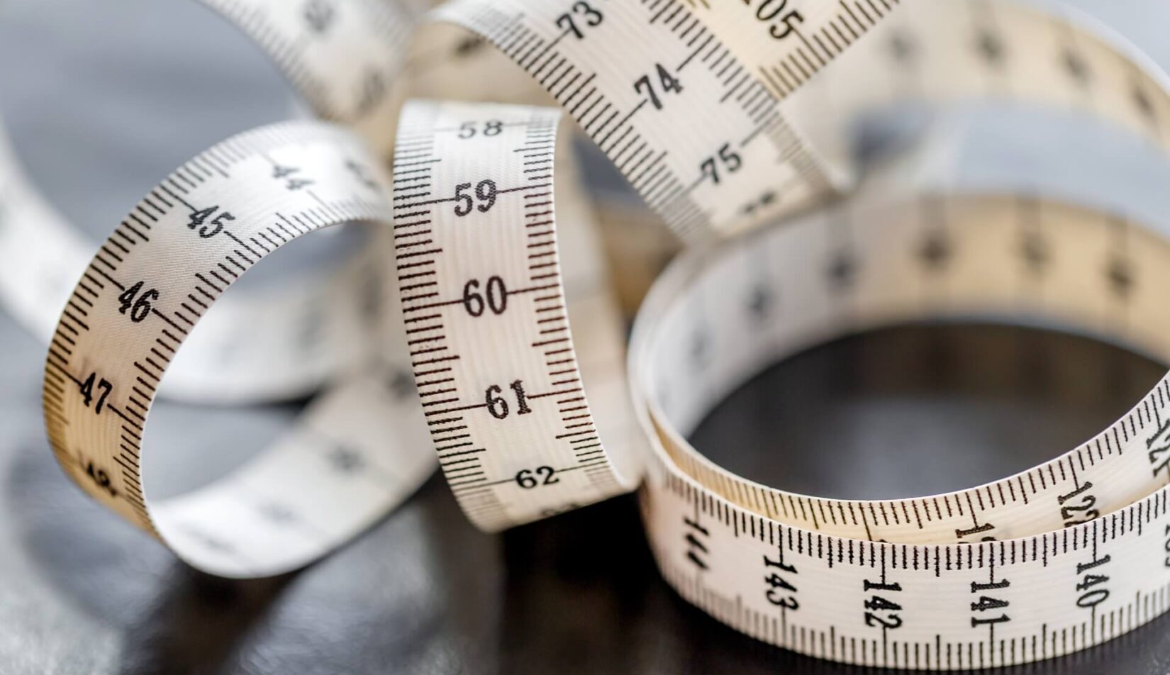 Cale na cm – prosty przelicznik z kalkulatorem