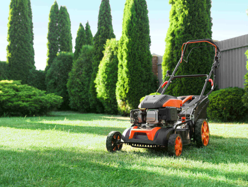 Jaka kosiarka spalinowa najlepsza? Poradnik